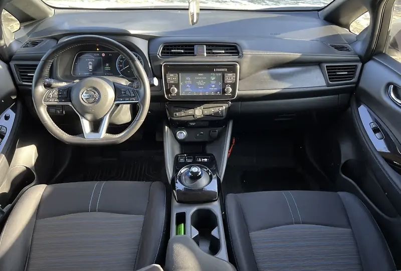 Nissan leaf 40квт 2018