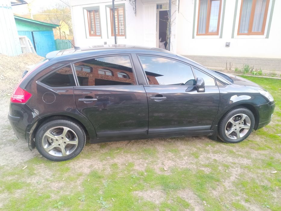 Citroen C4  1.6 бензин