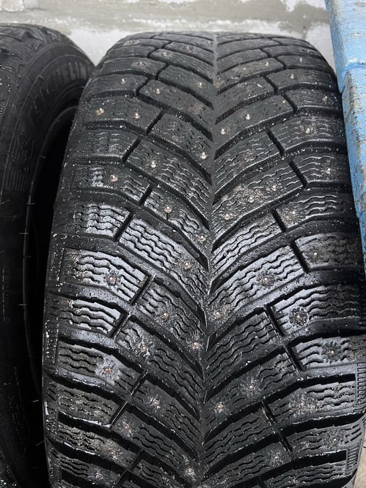 Резина michelin x-ice north 4 r18 245/50 2024 рік шип