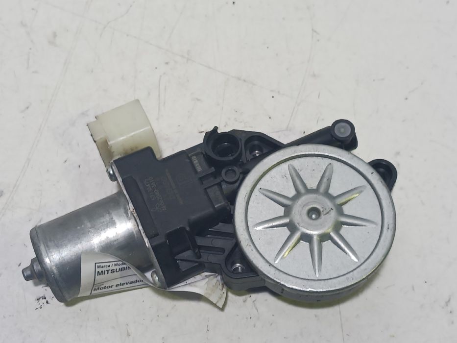Motor vidro frente esquerdo MITSUBISHI L 200 / Triton Pick Up (KJ_, KK