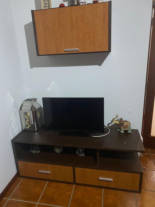 Móvel de TV mais modulo