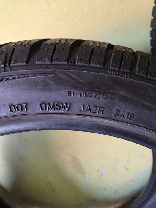 4x opony zimowe Dunlop 255/40 R19
