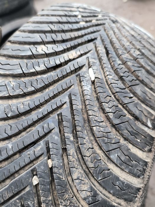 205/55R17 Michelin Alpin5 зима