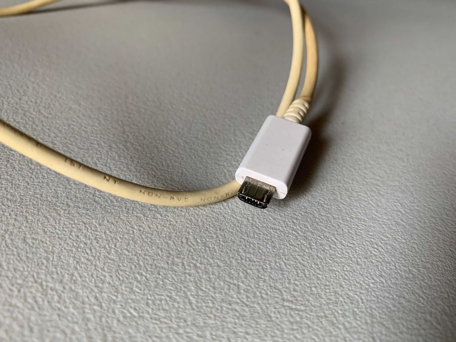 Cabo USB - microUSB
