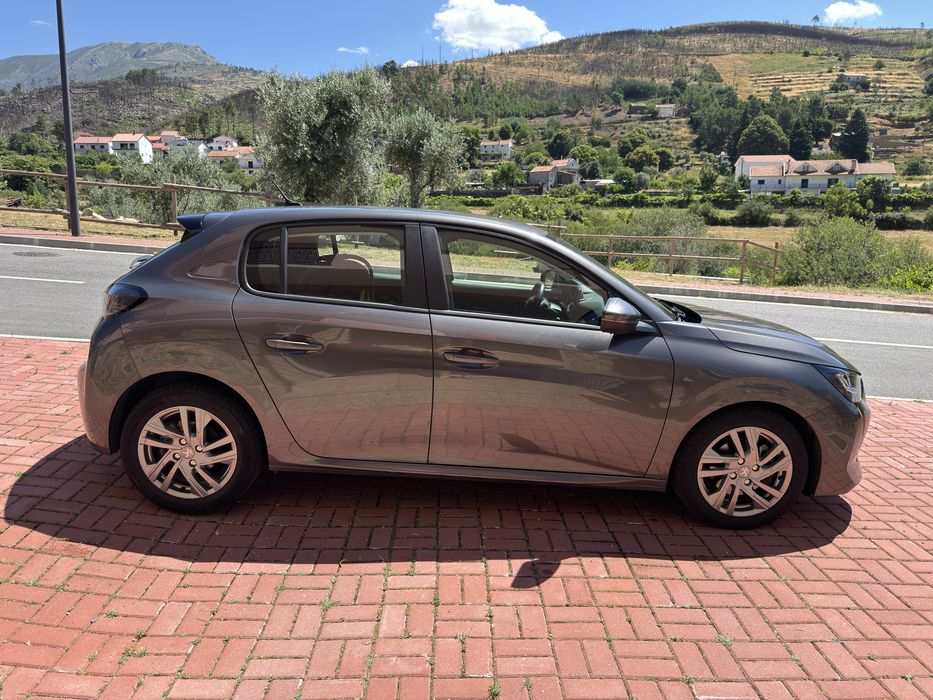 Peugeot 208 1.2-100cv