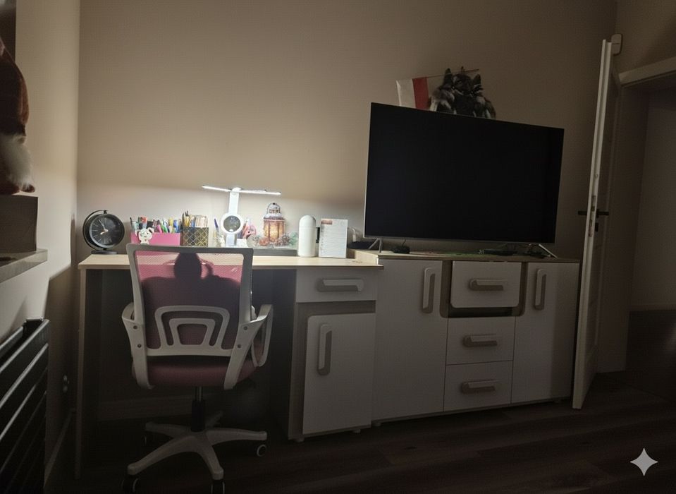 Sprzedam zestaw mebli młodzieżowych