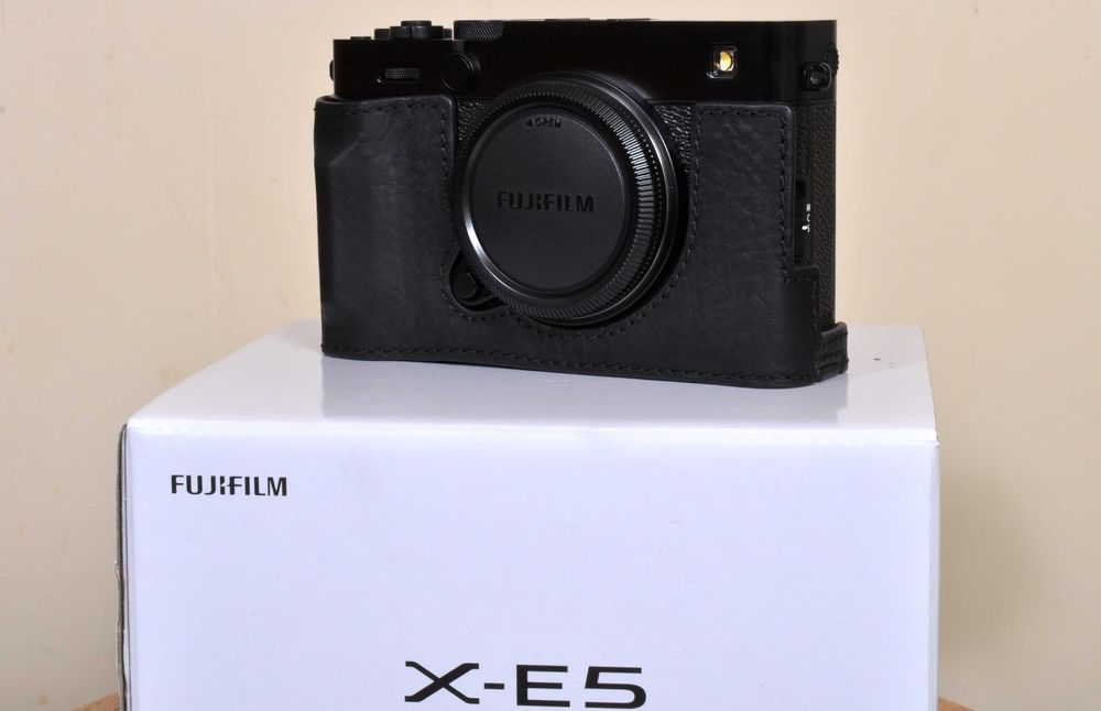 Fuji X-E5, como nova, caixa, acessórios, garantia PT até 01-2029