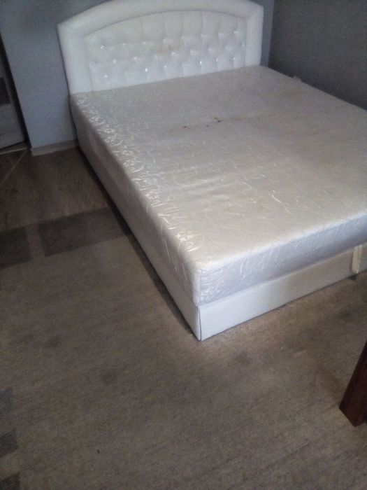 Продам кровать  б/у