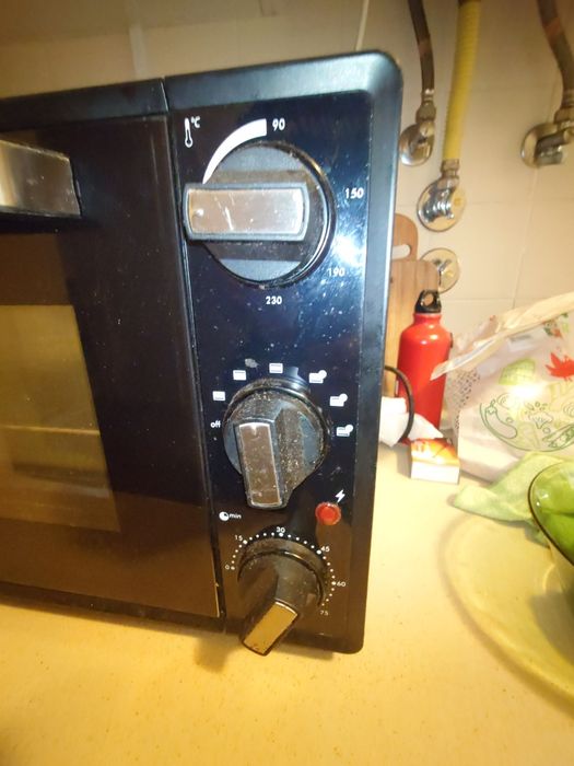 Forno grande em Muito bom estado