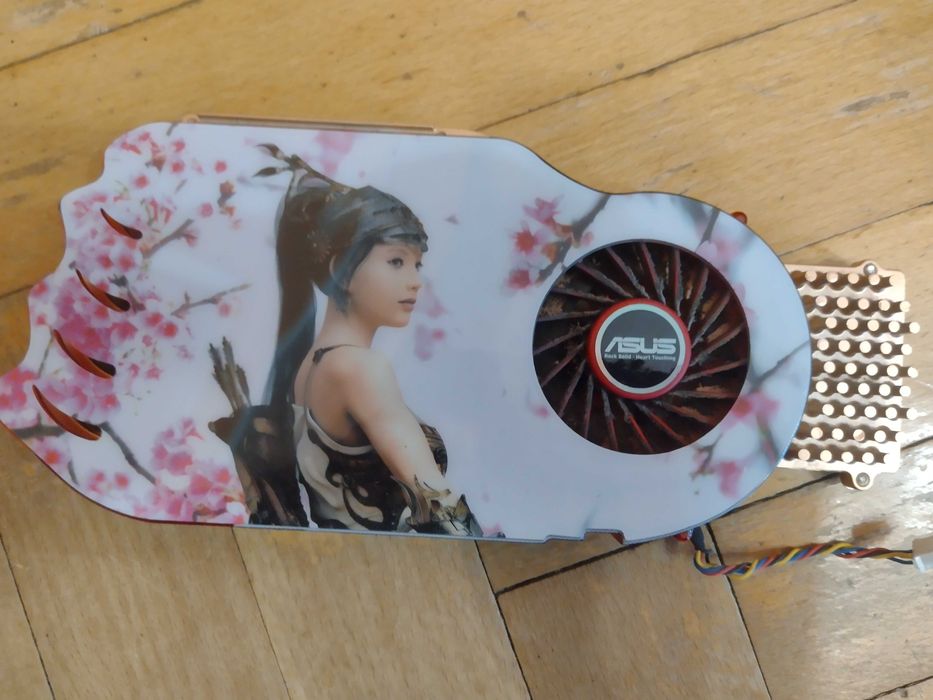 Chłodzenie karty Asus