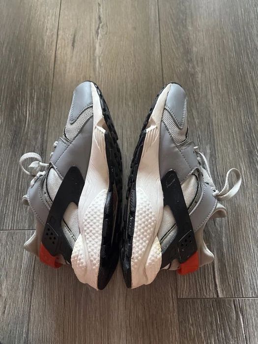 Szare sneakersy Nike Hurache w bardzo dobrym stanie w rozmiarze 40,5