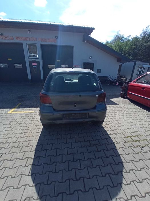 Toyota Yaris lift 1.4 D-4D 2003 POJAZD NA CZĘŚCI
