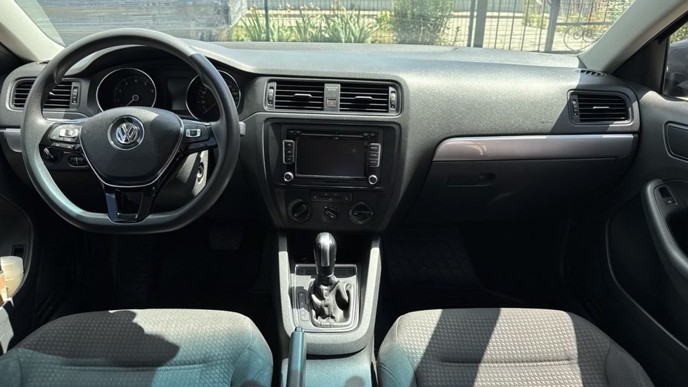 Продаю власний Volkswagen Jetta VI 2015