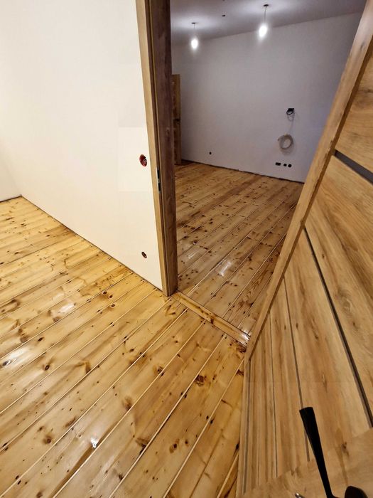 Cyklinowanie parkietu, desek po farbie olejnej – Usługi parkieciarskie