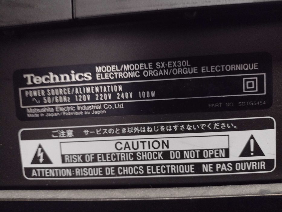 keyboard TECHNICS-SX-EX30L,2 manualy yamaha,roland,korg-na dyskietki
