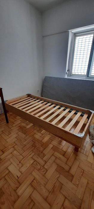 Estrutura de cama de solteiro