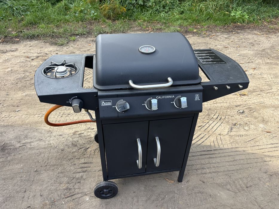 Grill gazowy grill