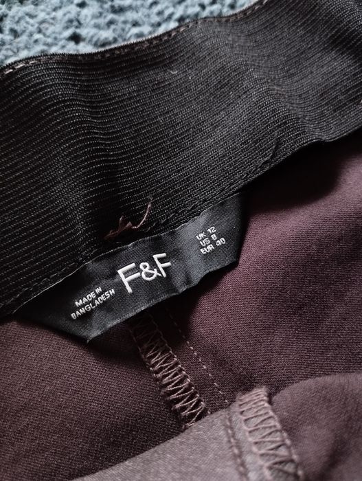 Woskowane obcisłe spodnie wysoki stan f&f brązowe