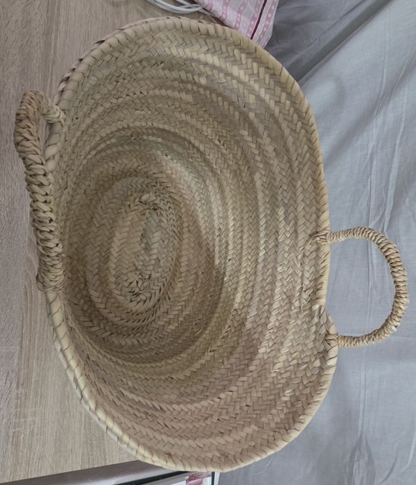 Cesta em palhinha