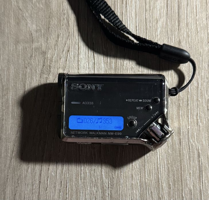sony nw - купить MP3 плееры - Цена на OLX.ua