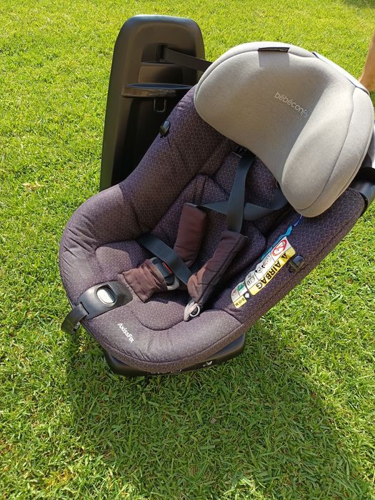 Cadeira Auto Bébé Confort AxissFix ISOFIX – Muito Bom Estado