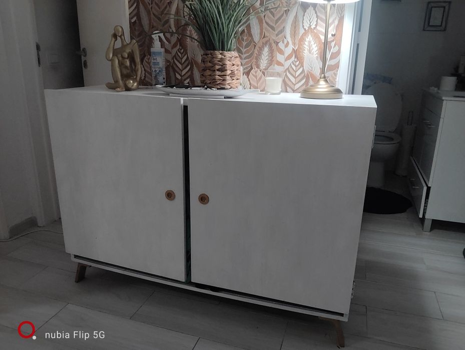 Móvel em bom estado