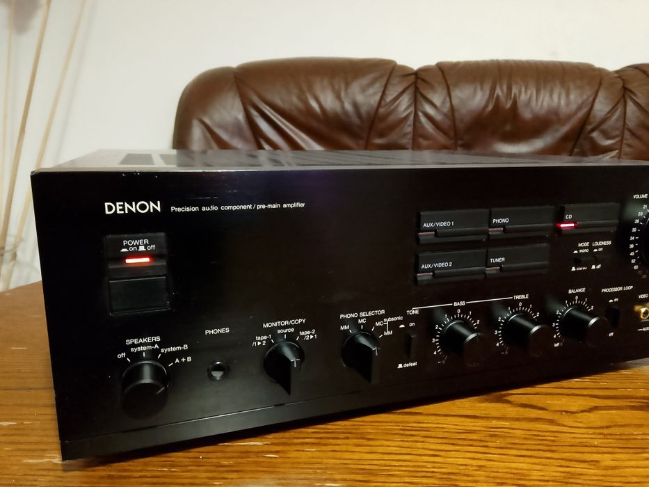 Potężny i mocny wzmacniacz Denon PMA 700 V