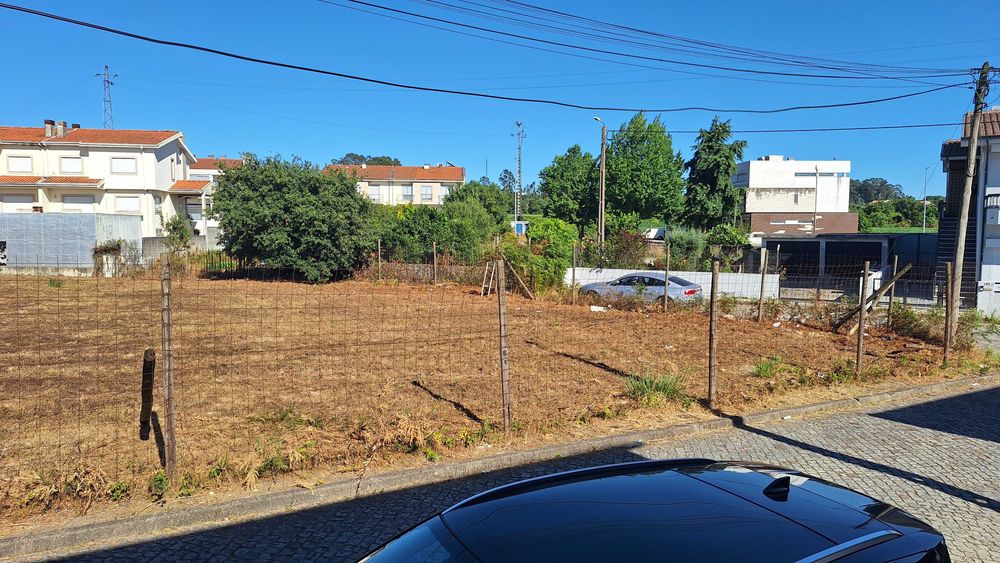 Terreno p/ 5 moradias – Maia - 2378m2– 299.000 €