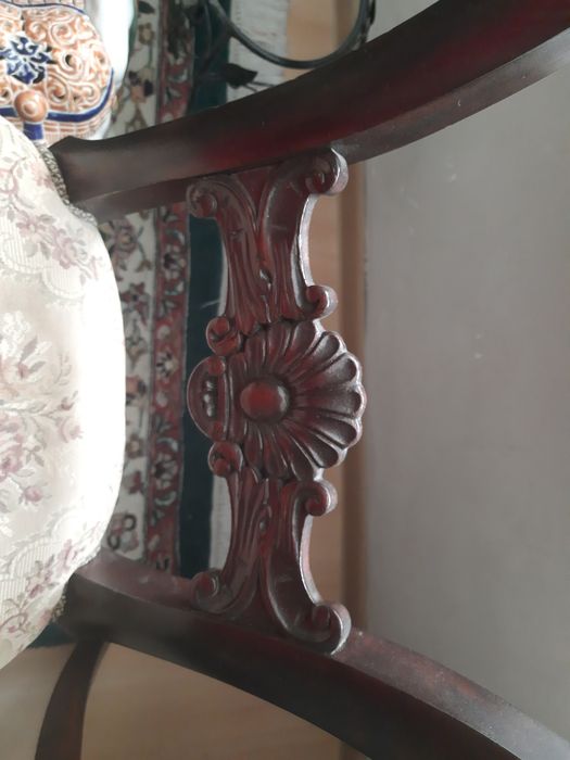 Krzesła zabytkowe 4 szt.