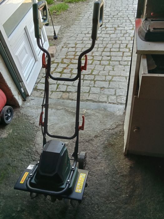 Moto enxada elétrica