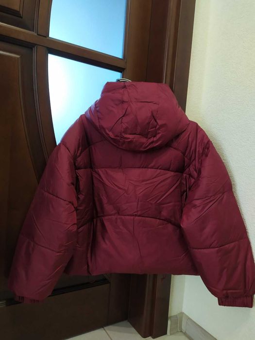 Куртка жіноча з капюшоном новинка весна