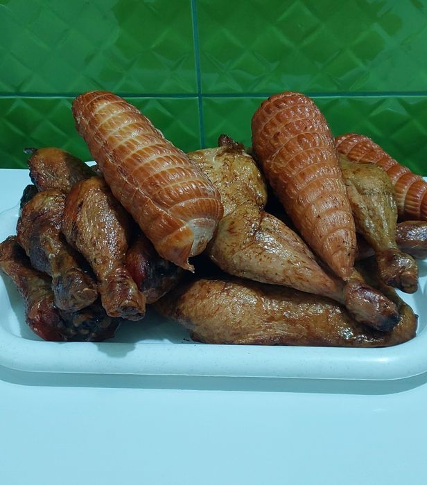 Копченості Сало Бочок Шинка Рулька Курка копчені на фруктових деревах