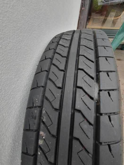 Pneu 185/75 R 16
