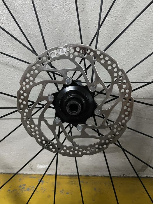 Rodas Shimano RS - 622x19c