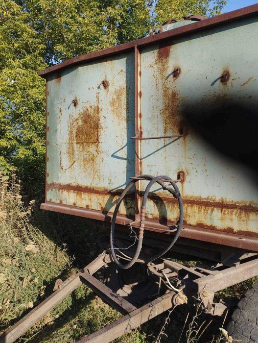 Тракторний прицеп 2ПТС-4