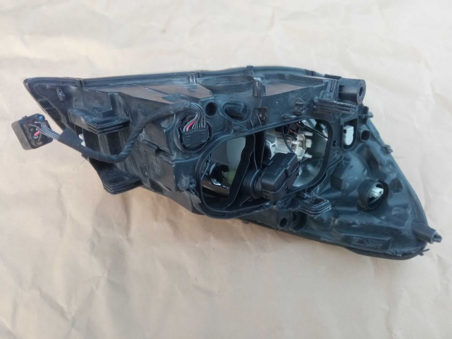 Volvo V60 S60 Lampa Lewa Przednia  2010 Oryginał 2013 Zwykła Ładna