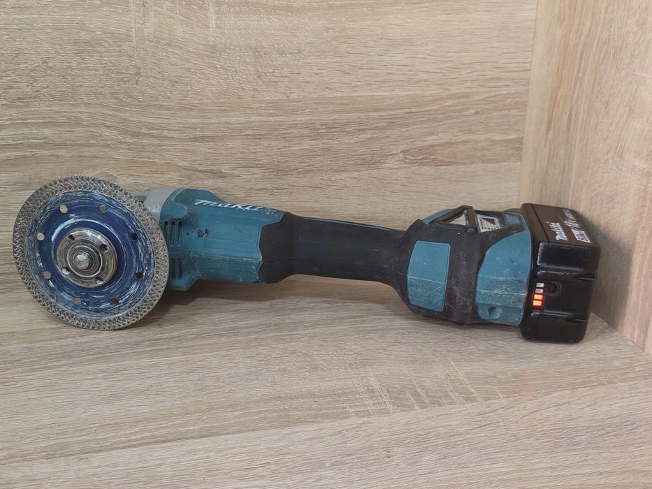 Szlifierka kątowa makita dga463