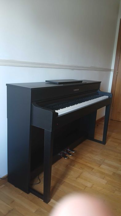 Piano Digital Yamaha Clavinova CLP-535