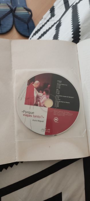 Livro "Porque viajas tanto?-Aura Miguel"