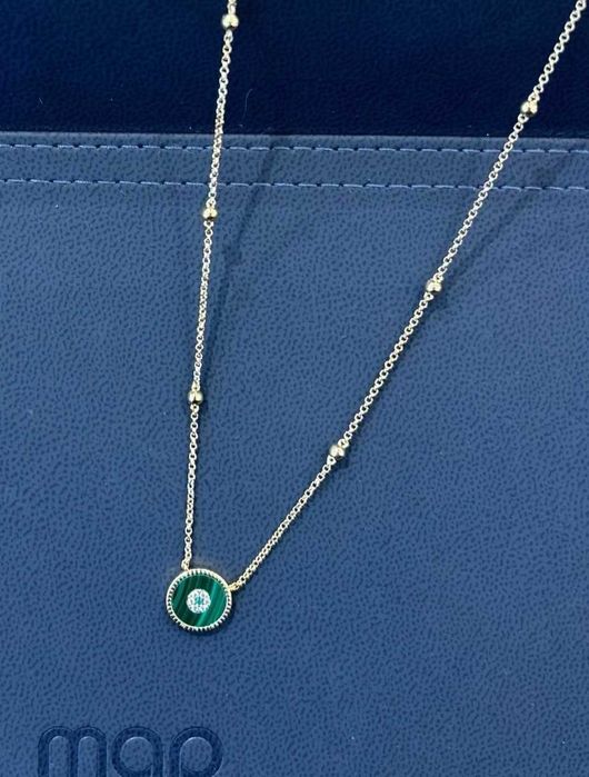 APM Monaco Malachite – Regulowany naszyjnik z kamieni naturalnych