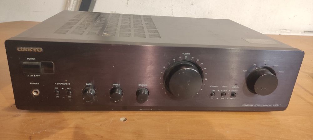 Wzmacniacz audio Onkyo