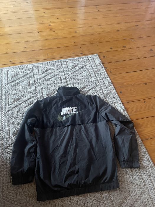 Szara letnia kurtka nike