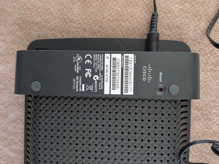 Продам роутер Cisco