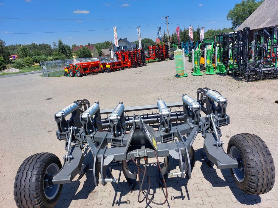 Głębosz LANDSTAL GZ GSC 300 Plus 3m 4 6 8 zębowy AGRONA Grano-System