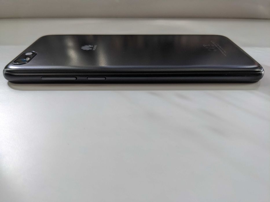 Смартфон Huawei Y5 2018