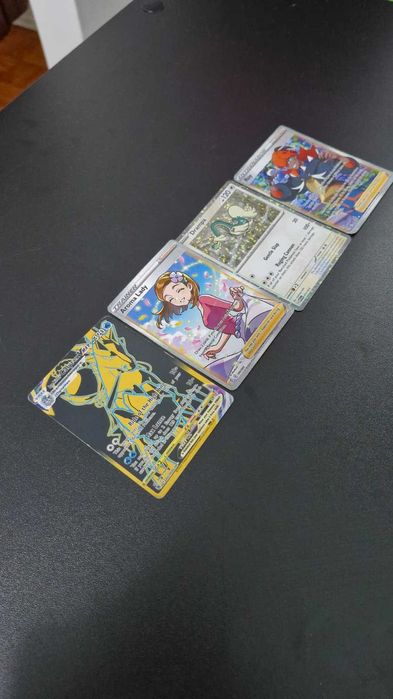 Lote Cartas Pokémon Raras – Trainers + VMAX + Promo