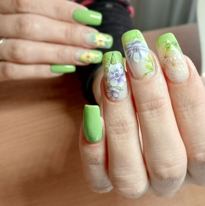 Фарбування волосся,стрижкі,Манiкюр.Нарощення нiгтiв