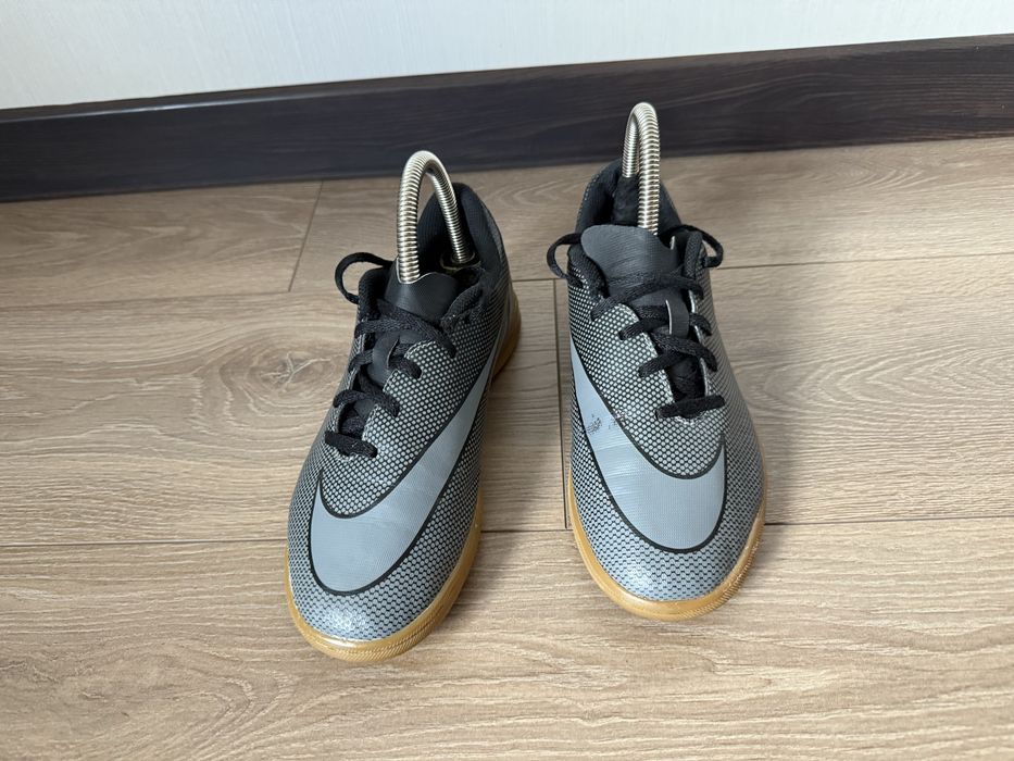 Футзалки Nike 38 розмір