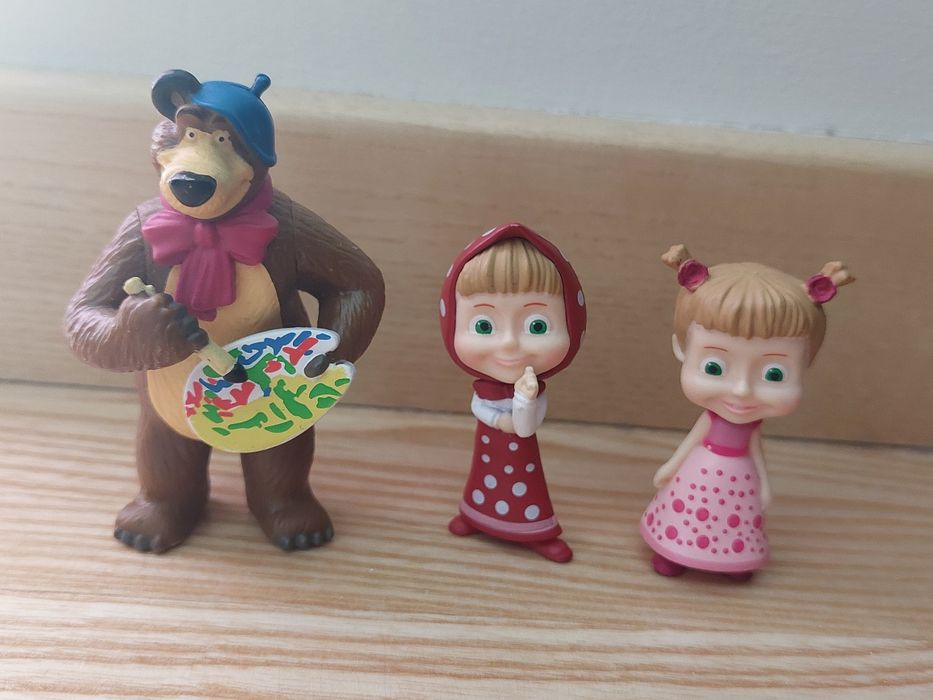 Książka Masza i niedźwiedź plus figurki