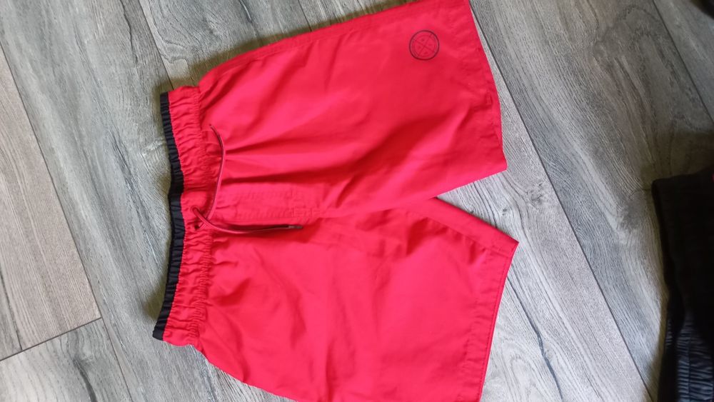 Spodenki kąpielówki chłopięce 146-152